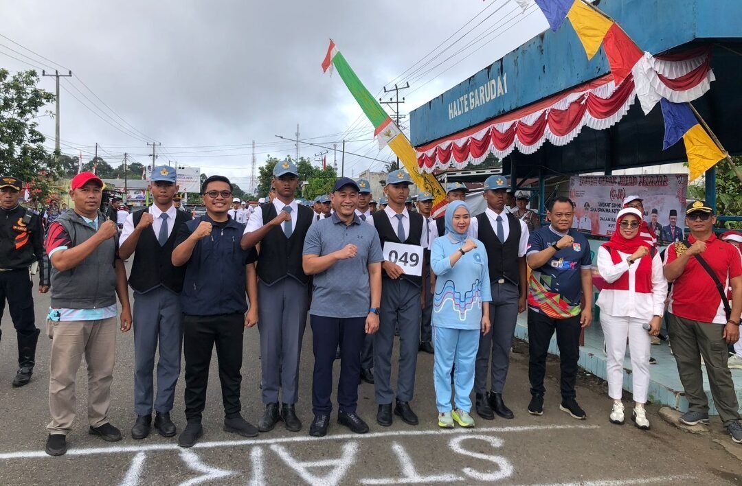 Wali Kota Lubuk Linggau Lepas Peserta Lomba Gerak Jalan dan Buka Perlombaan HUT RI ke-80